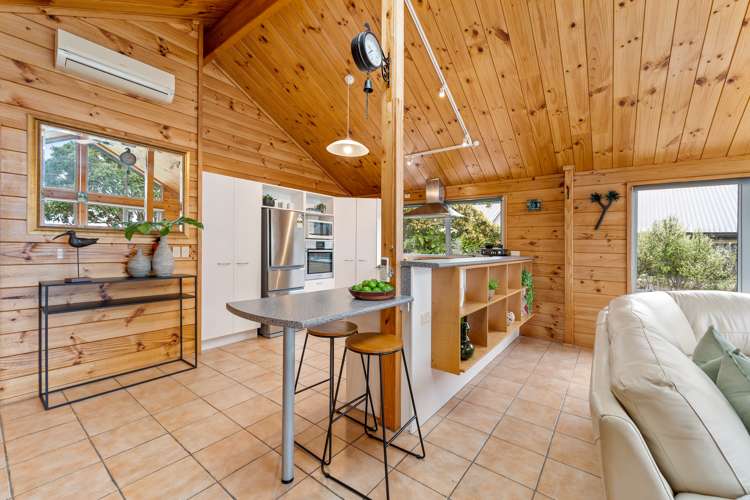 38 Pacific Parade Army Bay_6