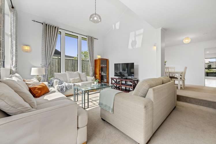 91 Meadway Sunnyhills_1