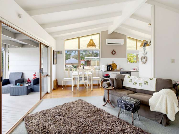9 Sandy Beach Road Tinopai_4
