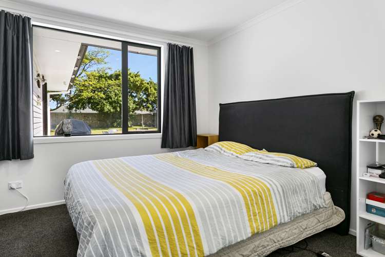 24 Tawa Street Hilltop_13