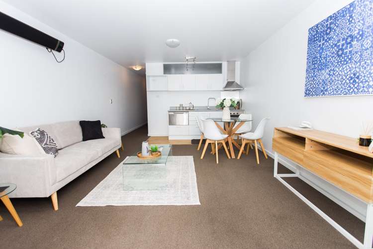 15/20 Stanmore Road Phillipstown_5