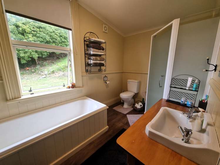 25 Castle Street Riverton_12