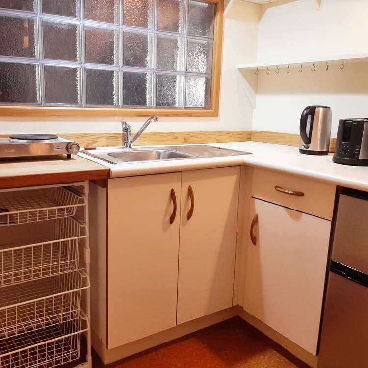 1212 Huia Road Huia_4