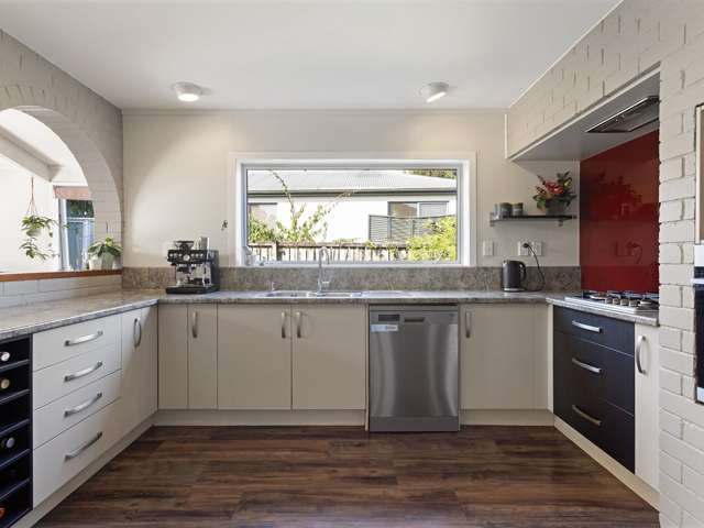 23 Gilbass Avenue Hamilton Lake_3