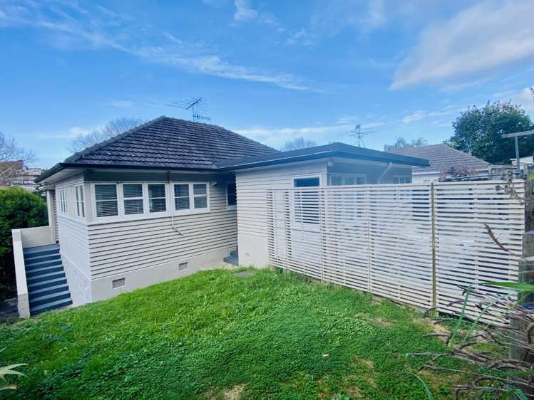 26 Standen Avenue 1776_11