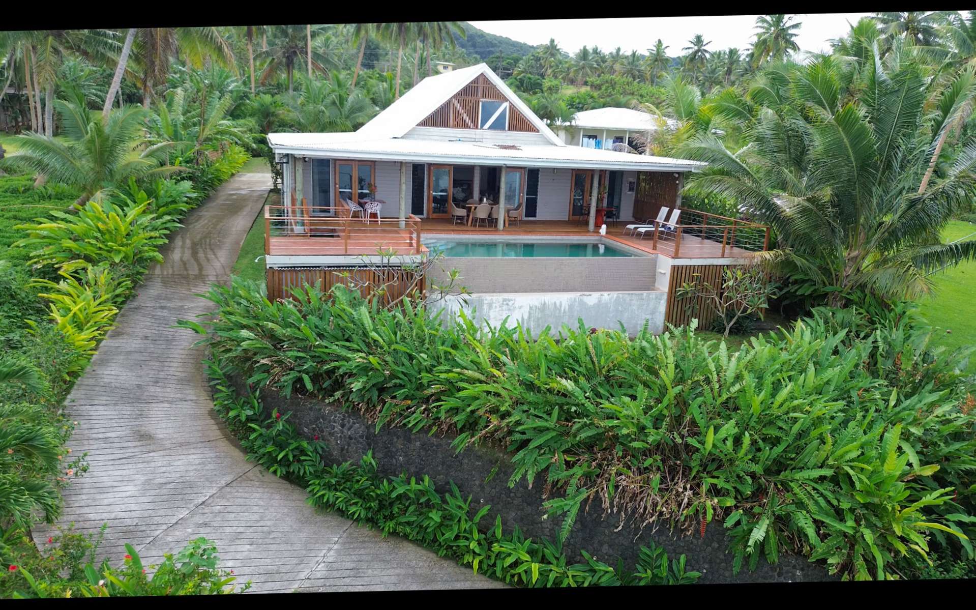 Nukubalavu Road, Savusavu Vanua Levu_0