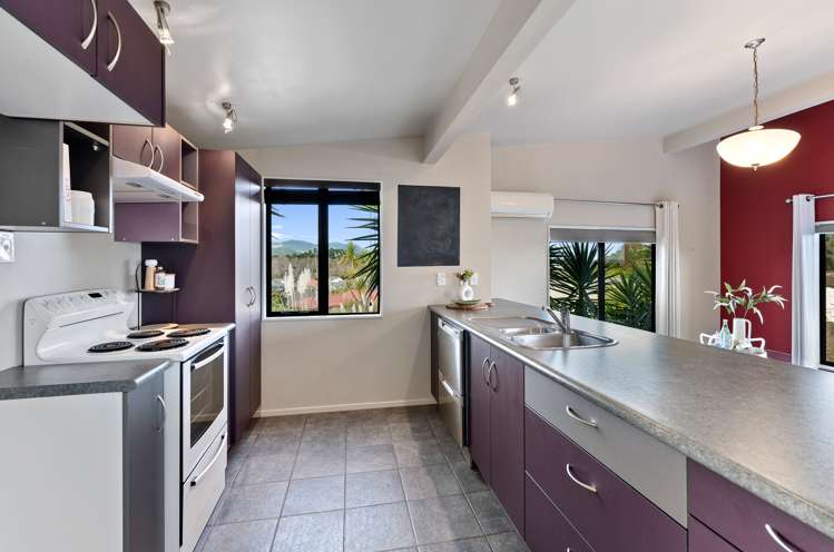 17 Campion Road Waikanae Beach_6