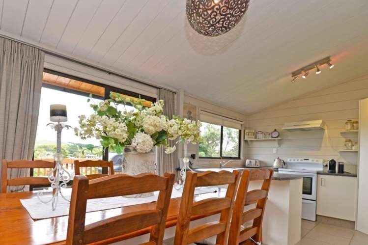 25 Sarah Todd Lane Waimauku_18