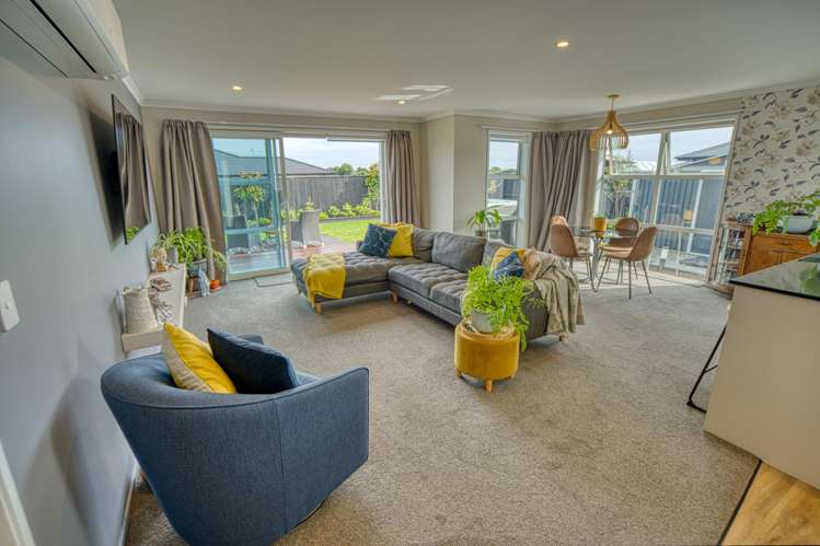 174 Coulson Road Paroa_5