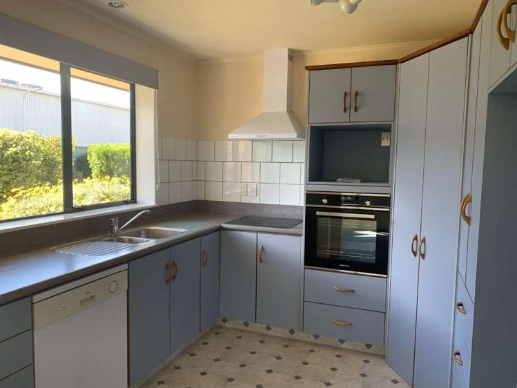 2 Te Iti Place 11193_5