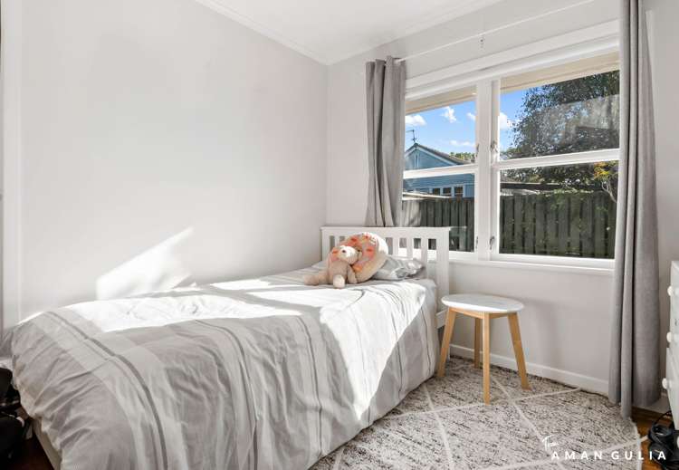 53 Glengarry Road Glen Eden_16