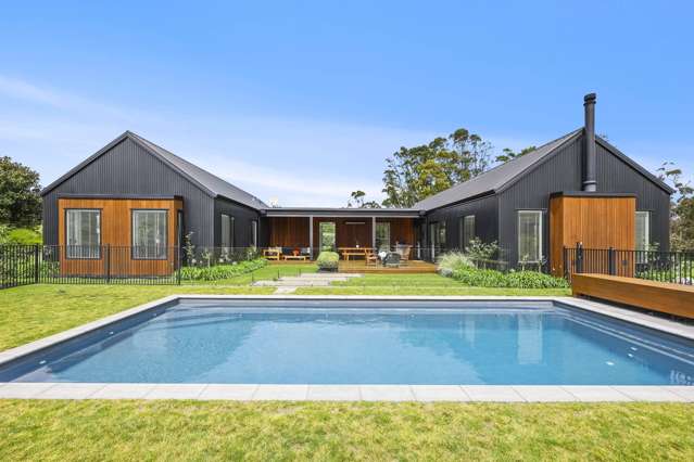 Luxurious Country Escape - Karaka West