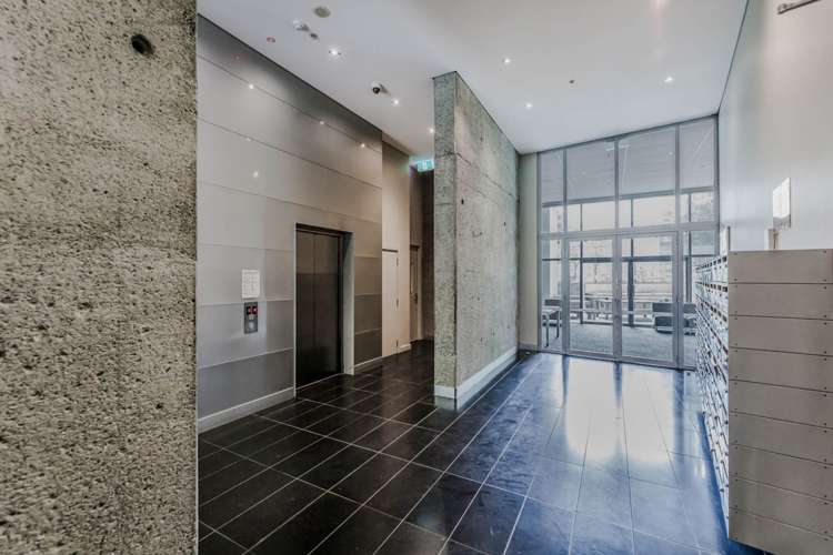 1205/37 Symonds Street City Centre_11