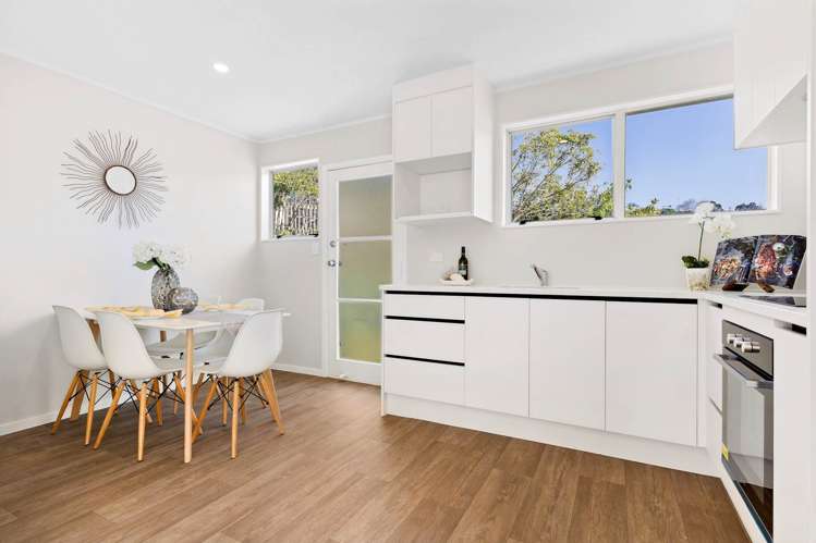 22 Garton Drive Massey_8