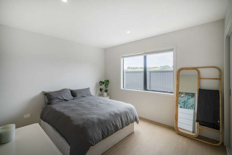 5 Joyce Harsant Place Cooks Beach_14