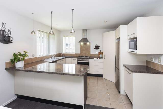 1 Strauss Place Somerfield_2