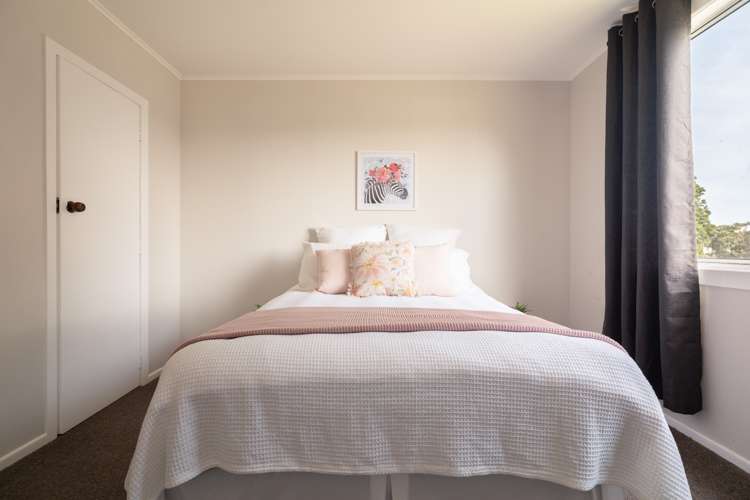 346 Warspite Avenue Waitangirua_12