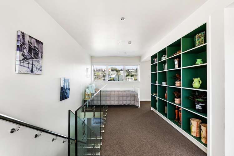 61/3 Shakespeare Road Napier South_16