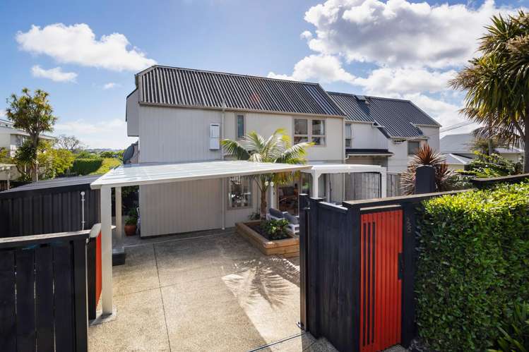 2/5 Wesley Avenue Mount Albert_24