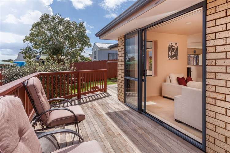 15a Pleasant Road Glen Eden_5