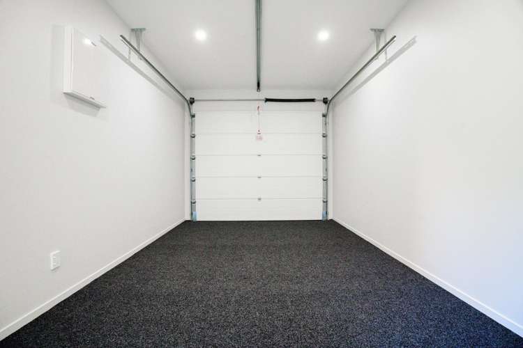 14e Serjeant Street Henderson_13