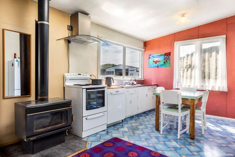 65 Broadway Picton_5