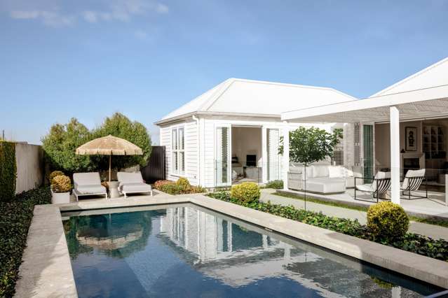 Calm. Considered. Coastal Luxury.