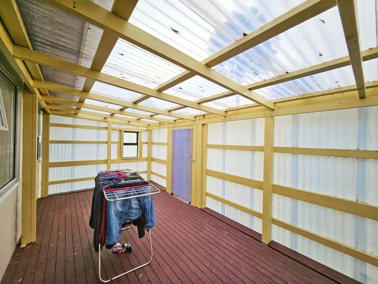 36 Eyre Street Henderson_8