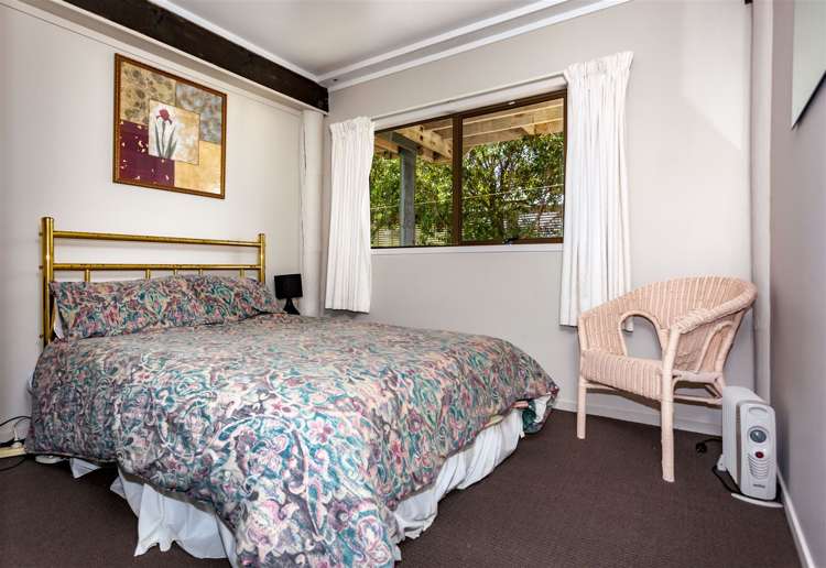 98 Ocean Beach Road Tairua_11