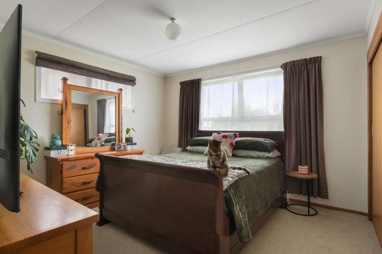 435 Fergusson Drive Thames_13