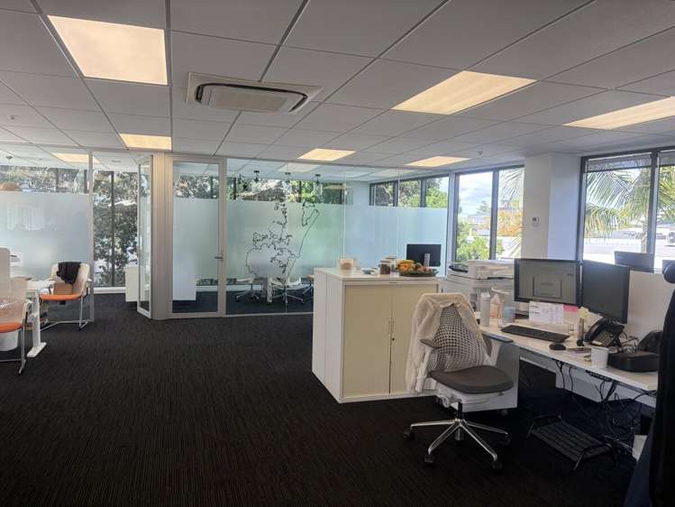 132 Hurstmere Road Takapuna_7