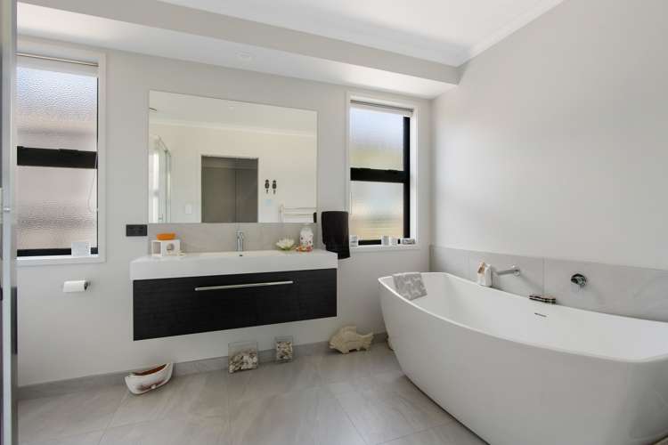 48 Arran Drive Aongatete_11