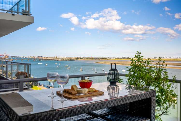 1006/72 Devonport Road_2