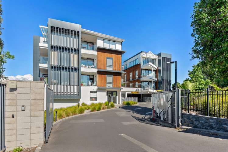 222/8 Thompson Park Road Mount Wellington_23