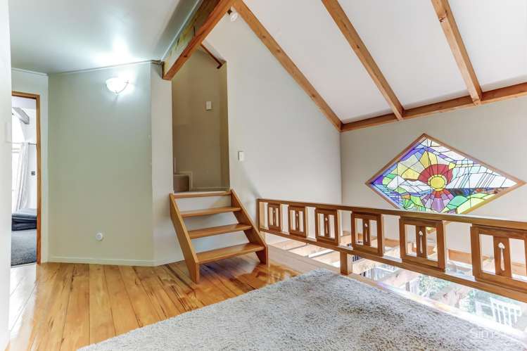 235 No 2 Line Okoia_29