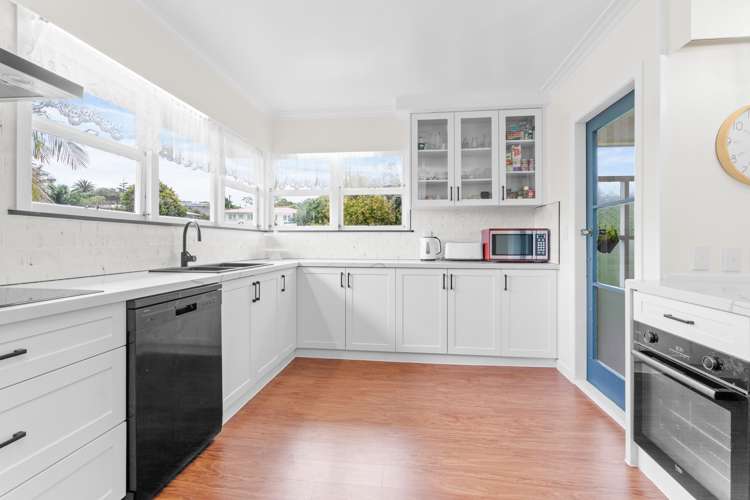 8 Adams Place Kamo_27