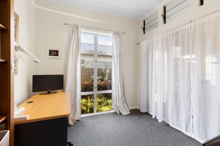 11 Koromiko Street Saint Martins_13