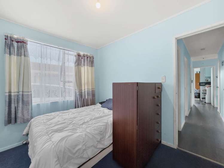 3/1 Rebecca Rise Clendon Park_8