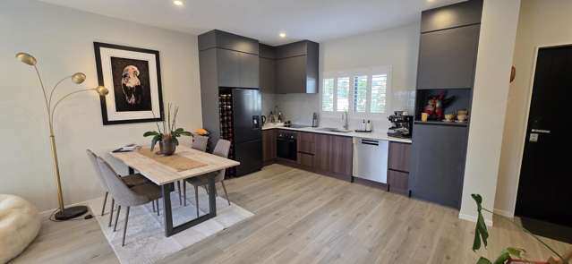 1/1 Holland Avenue Point England_3