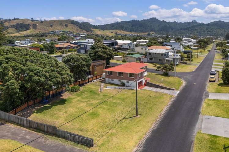 2 Hillary Street Waihi Beach_25