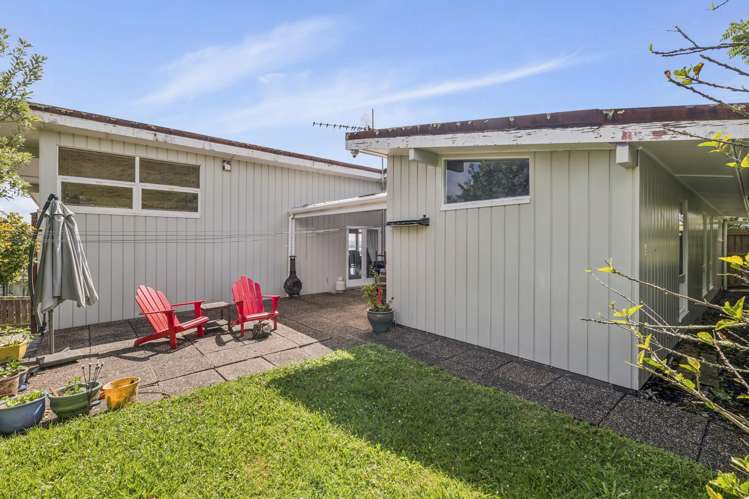 6 Conifer Lane Mangere Bridge_33