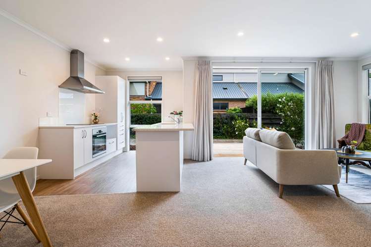 16b Elizabeth Street Orewa_11