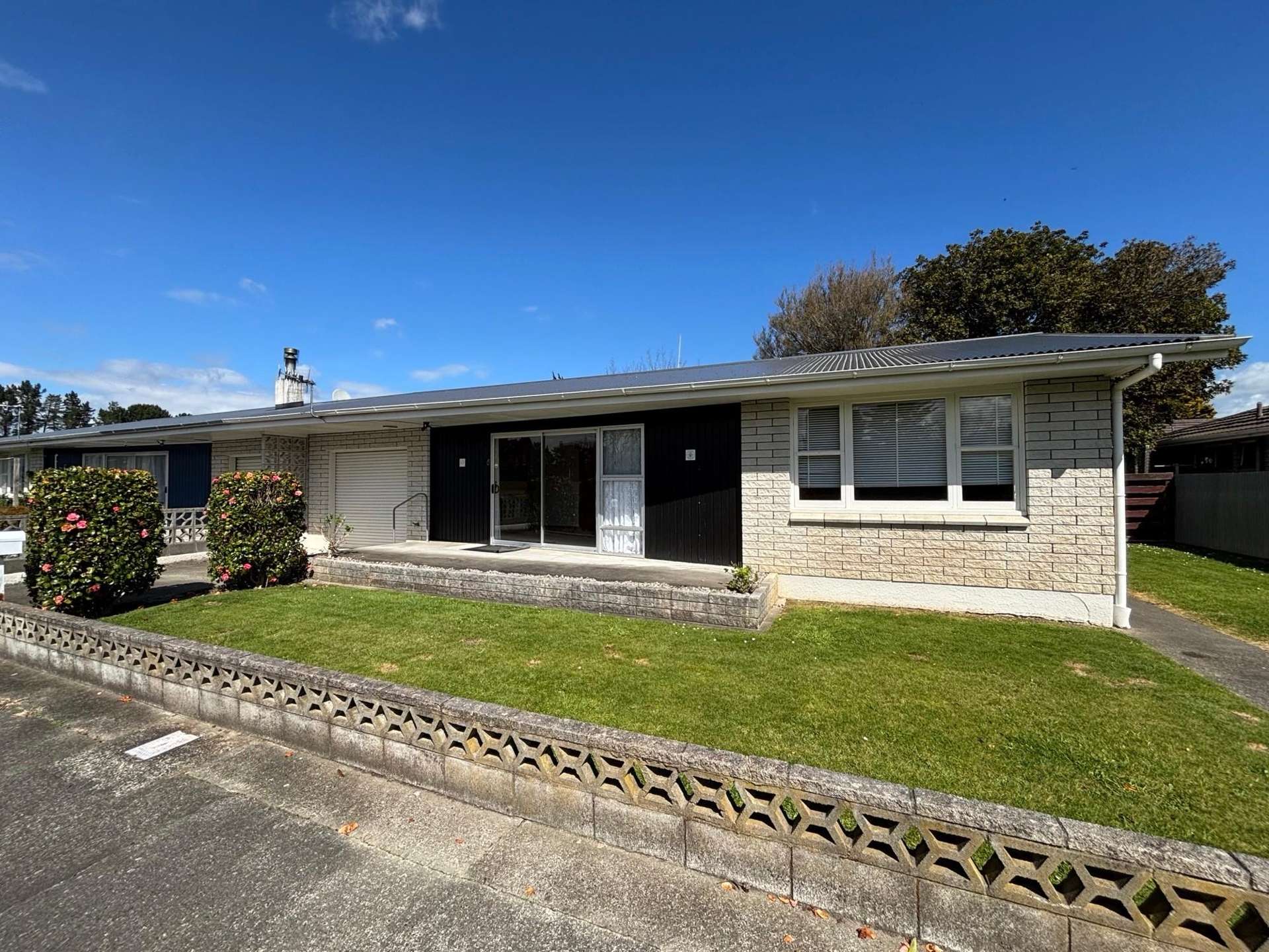 14 Katene Street West End_0