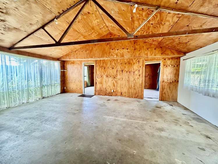 10 Murphy Road Taradale_13