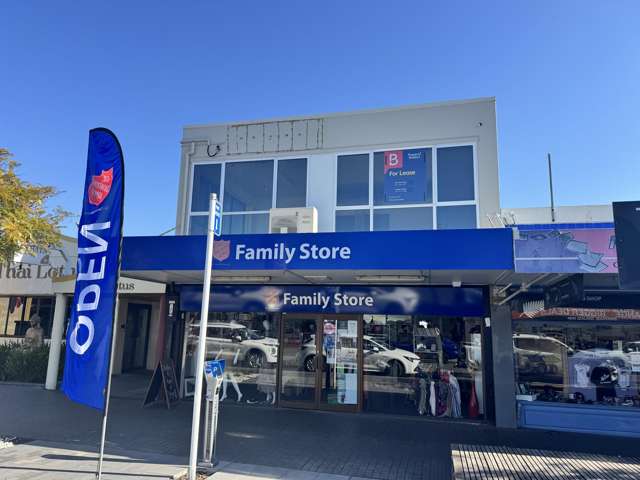 Nice and bright Taradale office