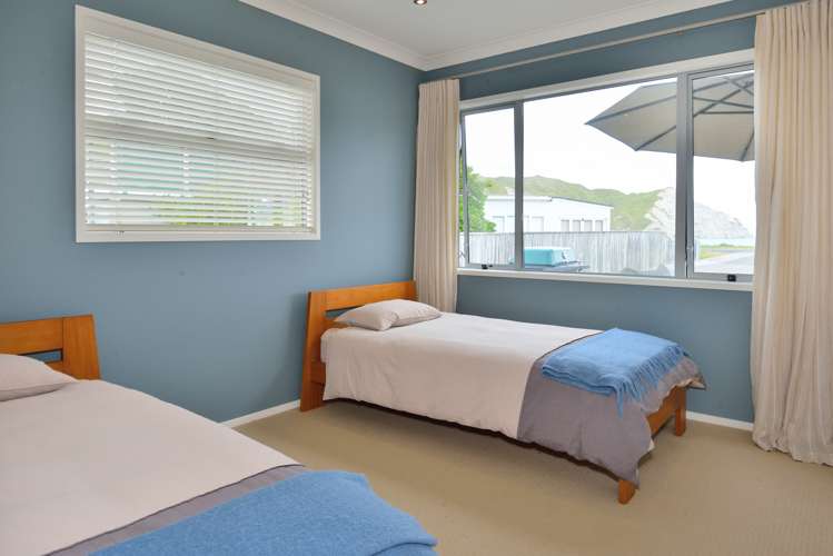 215 Newcastle Street Mahia_10