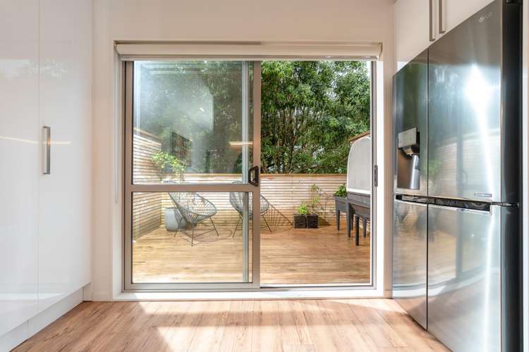 U2/123 The Parade Island Bay_17