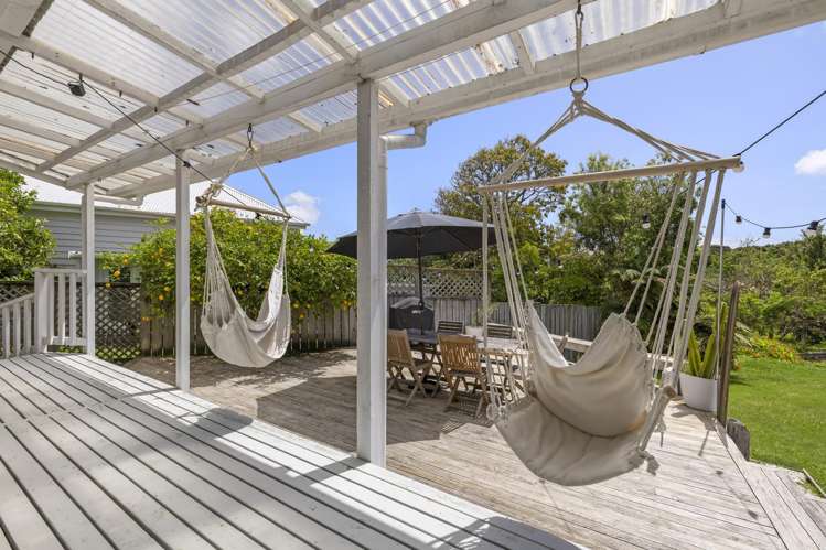 20 Wallis Street Raglan_17