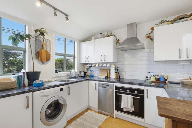 2/168 Tinakori Road Thorndon_4