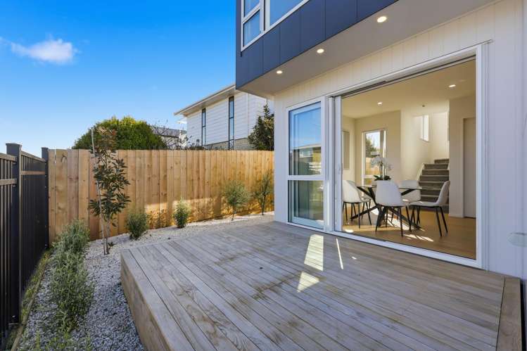 33 Sorrel Crescent Bucklands Beach_11